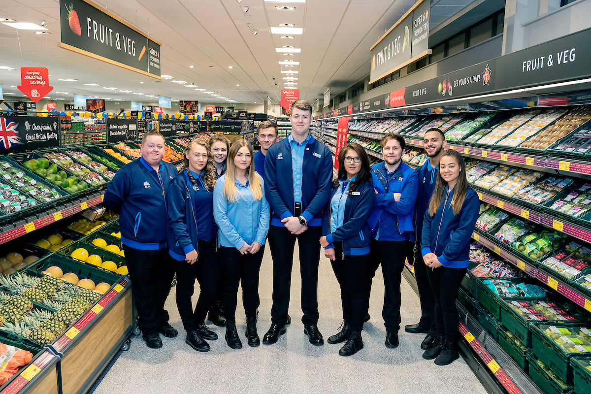 Aldi on the Rise: Job Opportunities and How to Stand Out in the Hiring Process